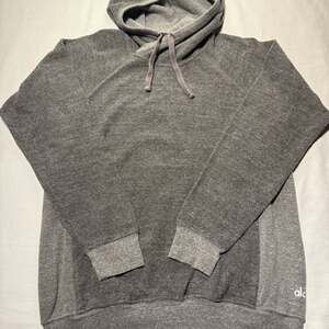 Alo Yoga Triumph Heathered Grey Fleece Pullover Hoodie